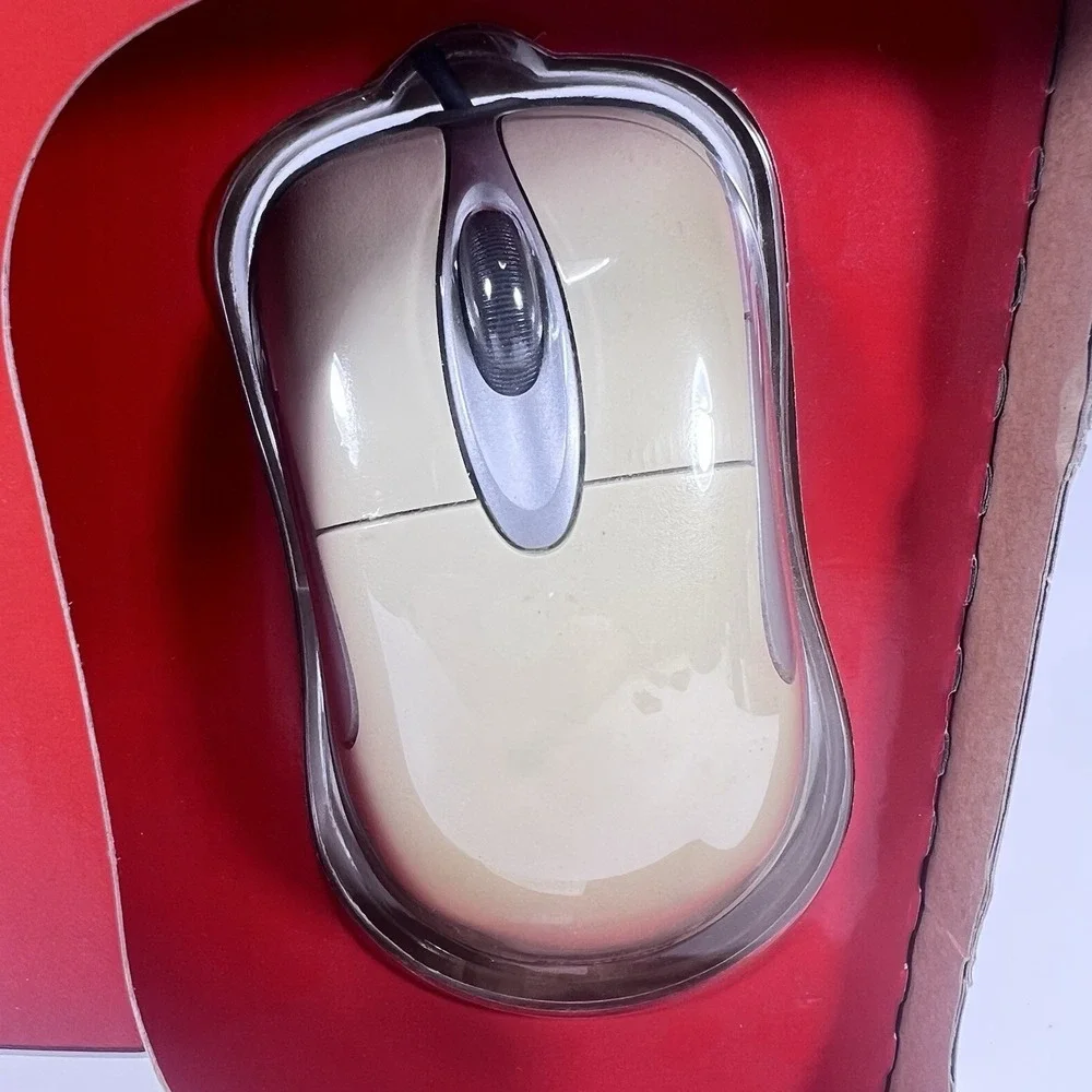 Microsoft Intellimouse 1.1A Optical Mouse - White/Silver (X05-34207)